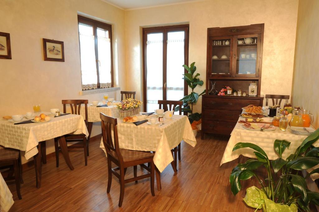 Villa Vecchio Castagnito ภายนอก รูปภาพ